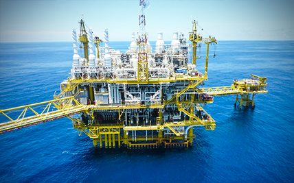 12-VMC-1560_oilRig6